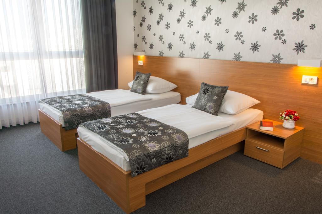 Hotel Delminivm Zagreb Luaran gambar