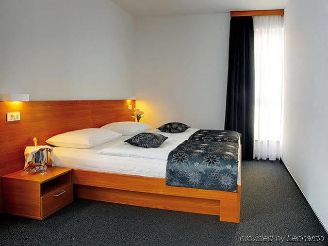Hotel Delminivm Zagreb Luaran gambar